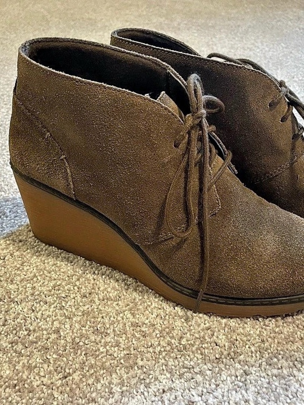 Clarks Hazen Charm Brown Wedge Booties US 9 NWT